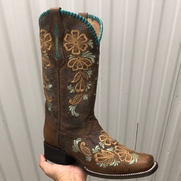 IVE WEST BOOTS Shoes - IVE WEST- Debra Cuadrada cowgirl Western fashion